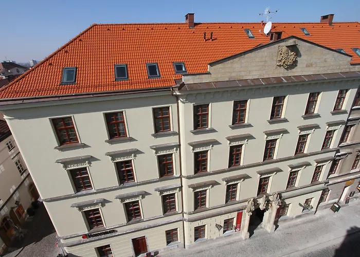 아파트호텔 Boromeum Hradec Králové
